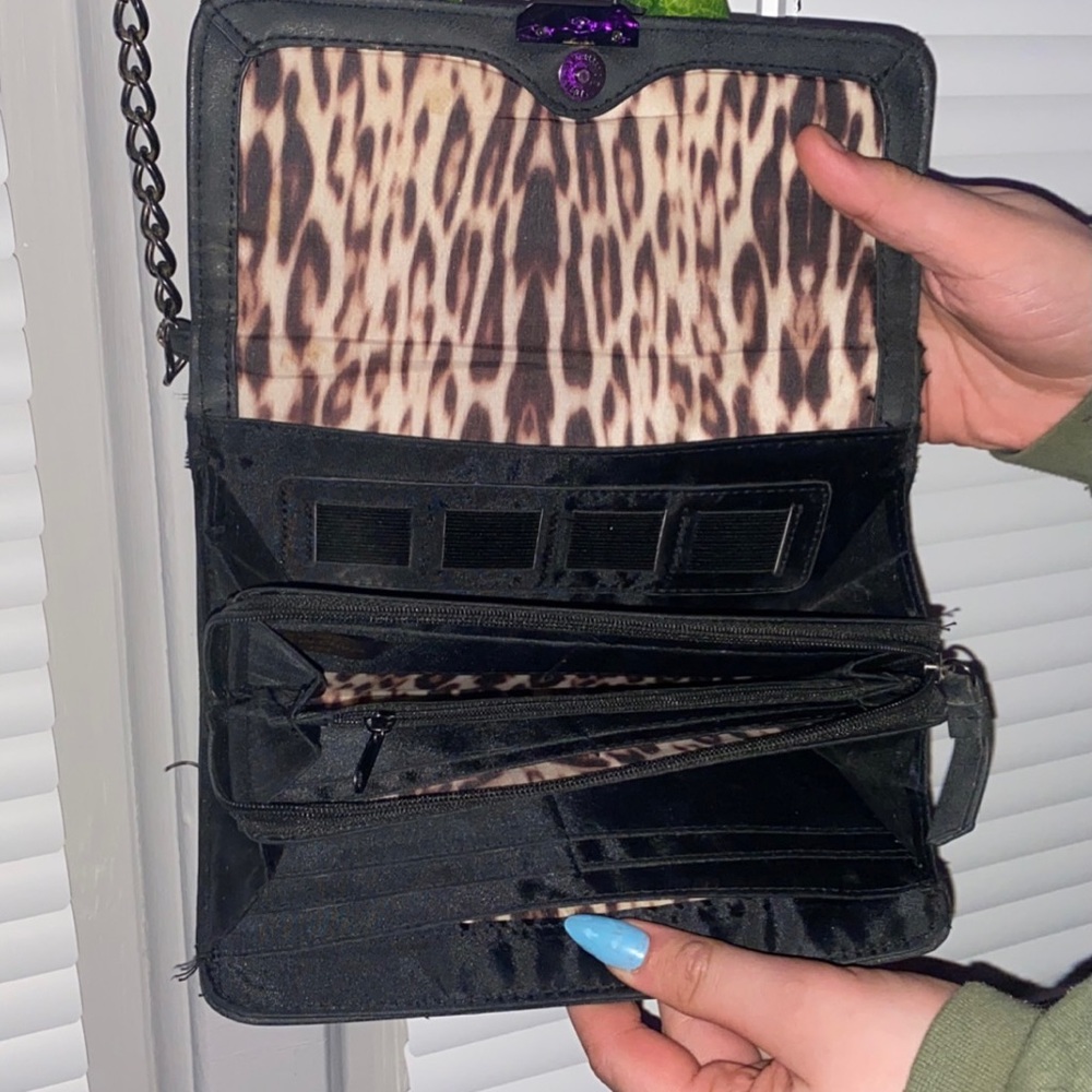 Cross body